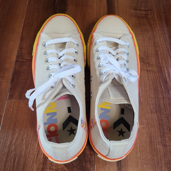 Corduroy Converse Chuck Taylor All Star Lift Low Rainbow VTG White Womens US 5 - Picture 5 of 9